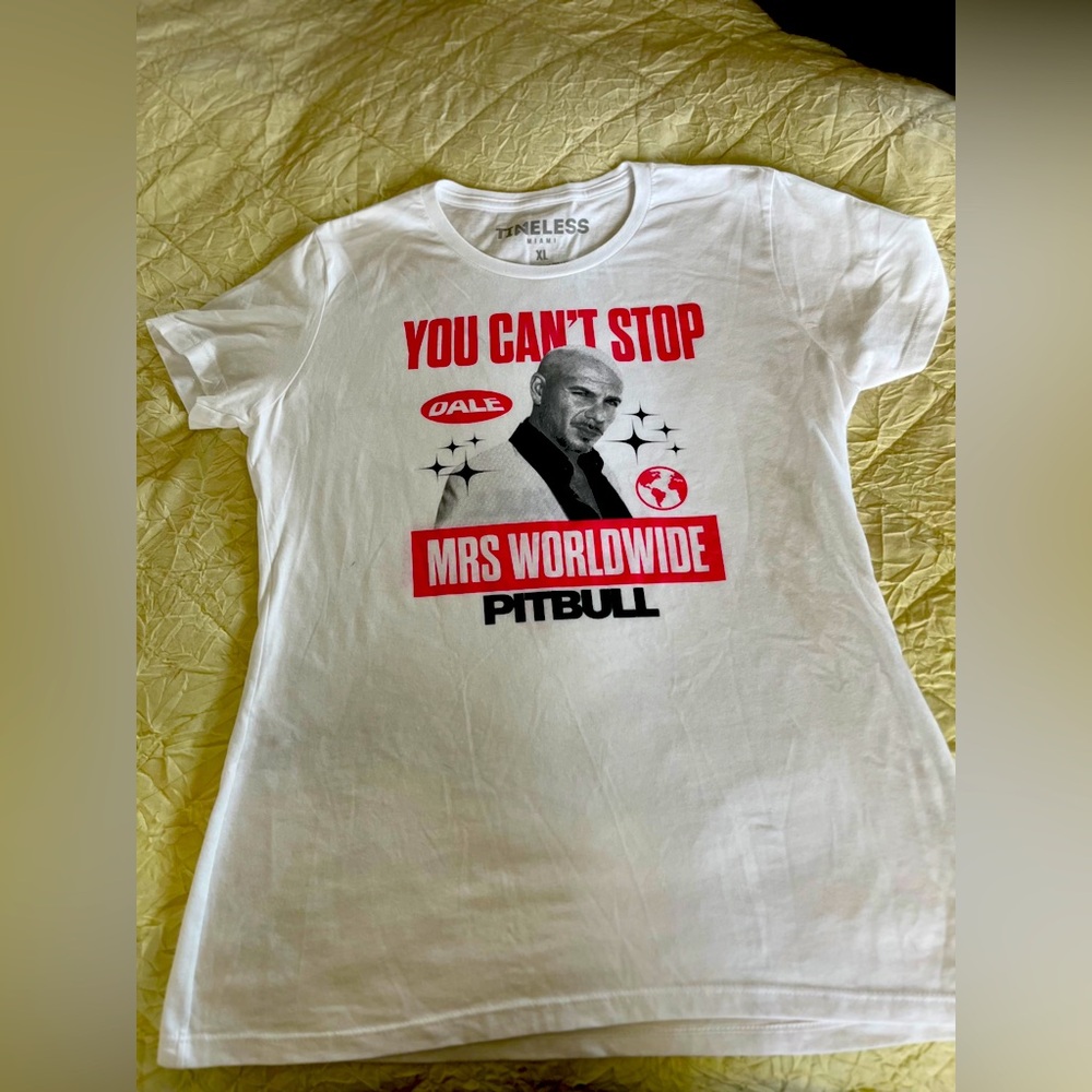 Pitbull concert tee. Brand new. Mrs. Worldwide. XL